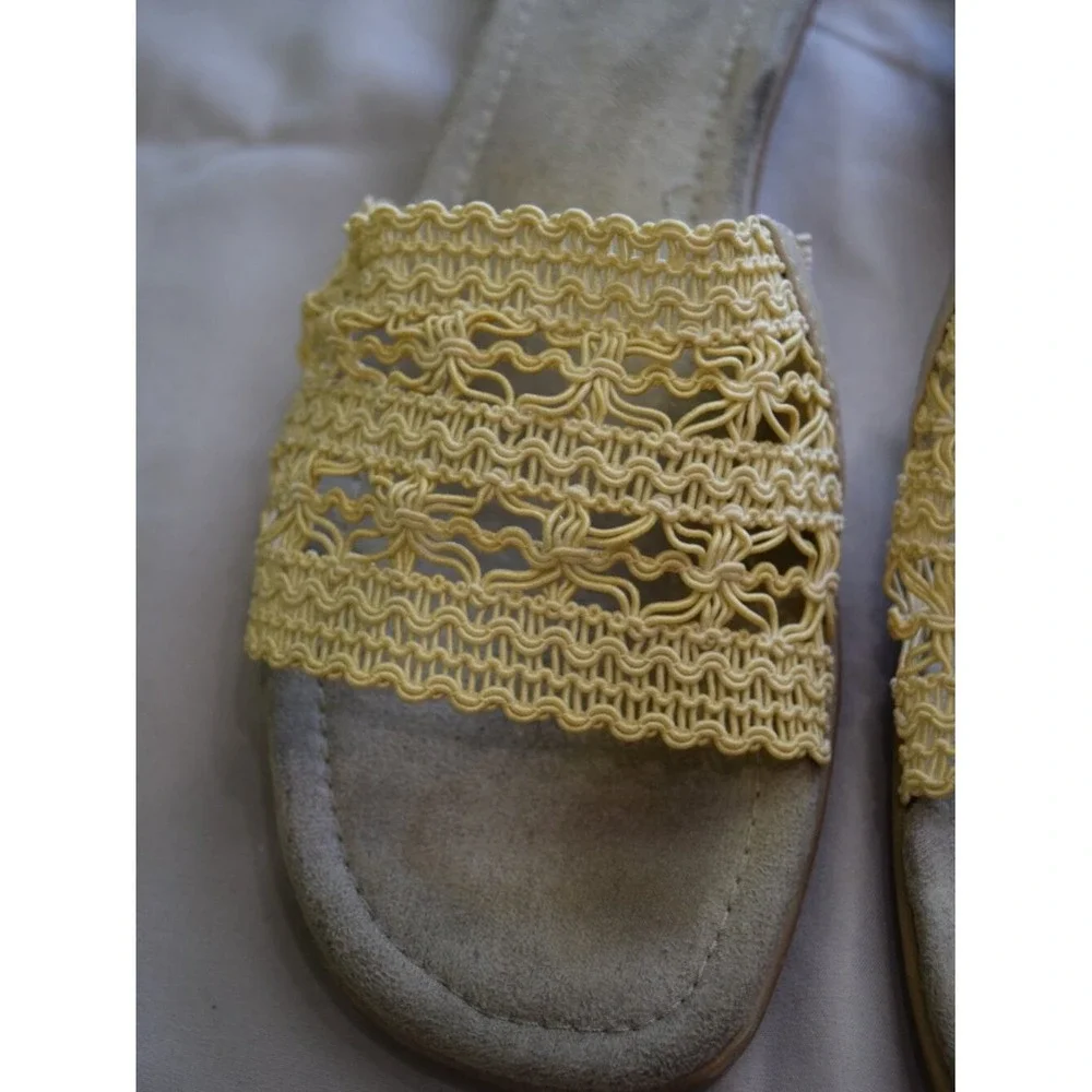 Mootsies Tootsies Yellow Lacy Crochet Sandals Sz 8.5 Indie Dainty Feminine Fairy